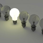 light-bulbs-1125016_1920 (1) – rs
